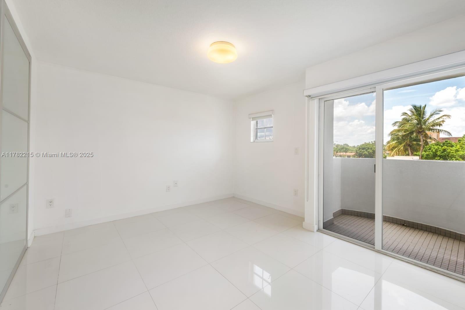 411 SW 37th Ave # 3B