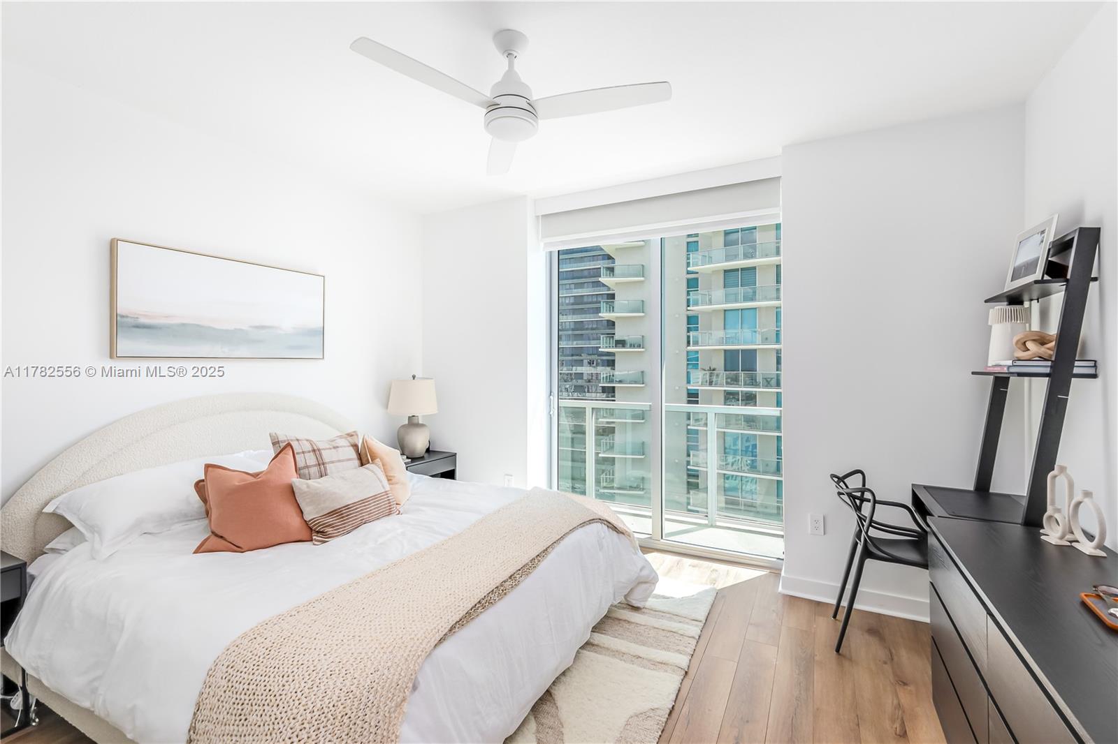 1111 SW 1st Ave Unit: 2719-N