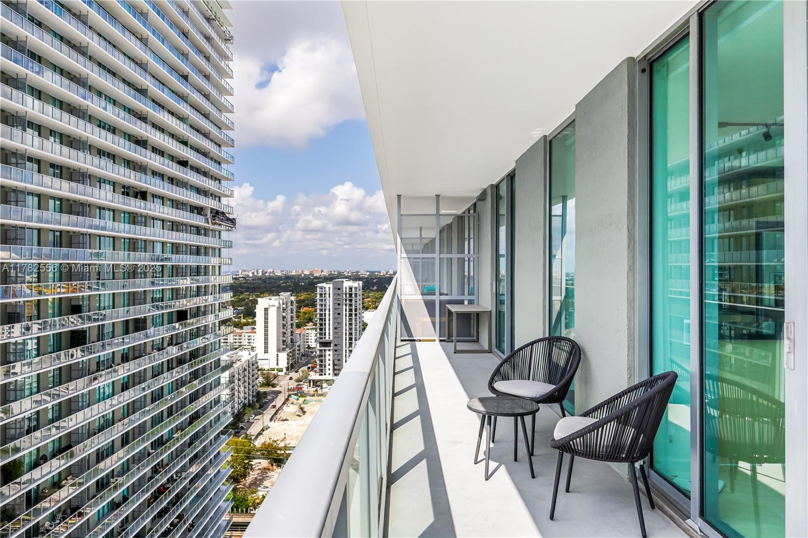 1111 SW 1st Ave Unit: 2719-N