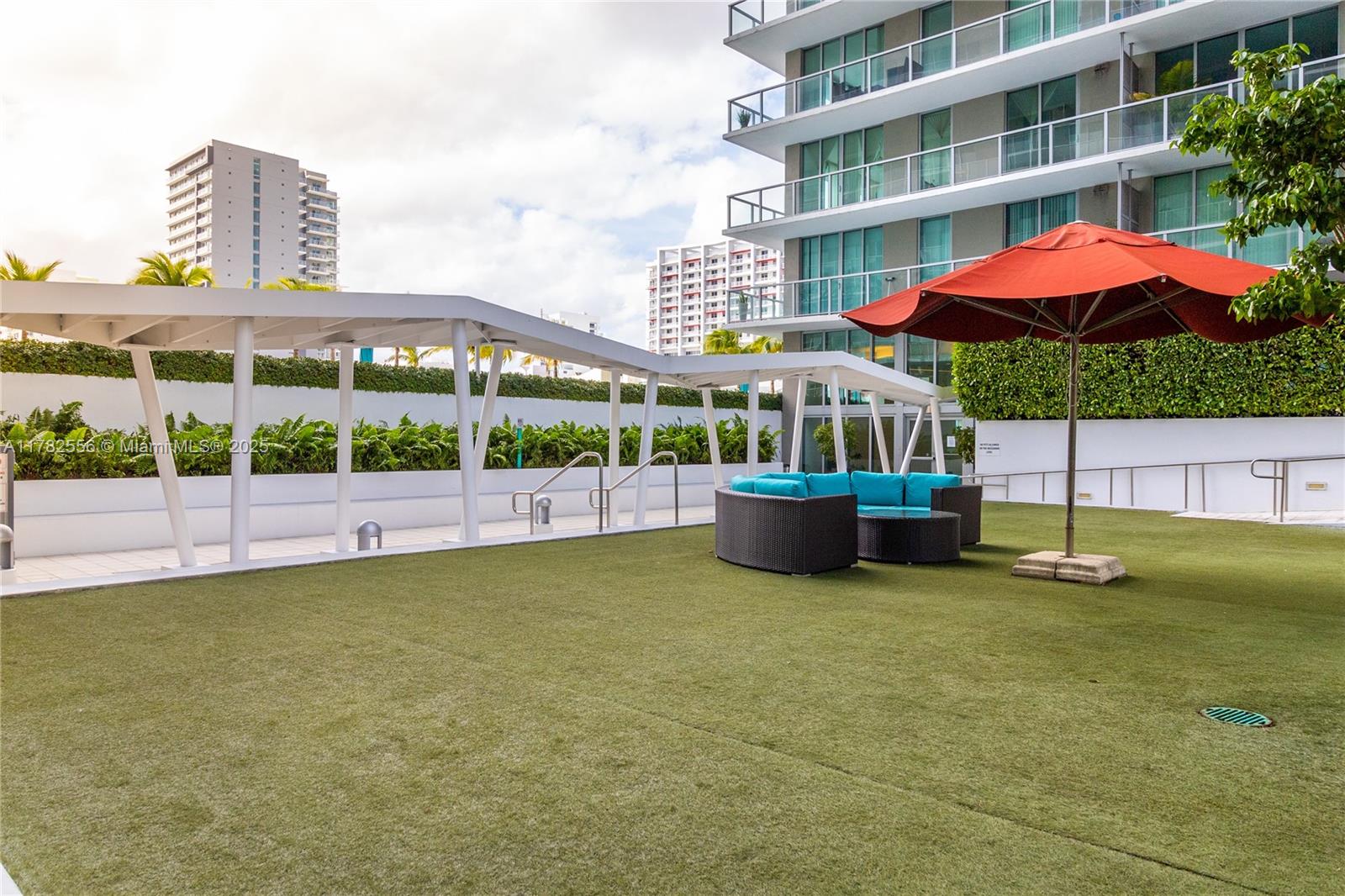 1111 SW 1st Ave Unit: 2719-N