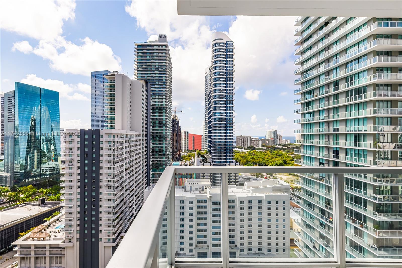 1111 SW 1st Ave Unit: 2719-N
