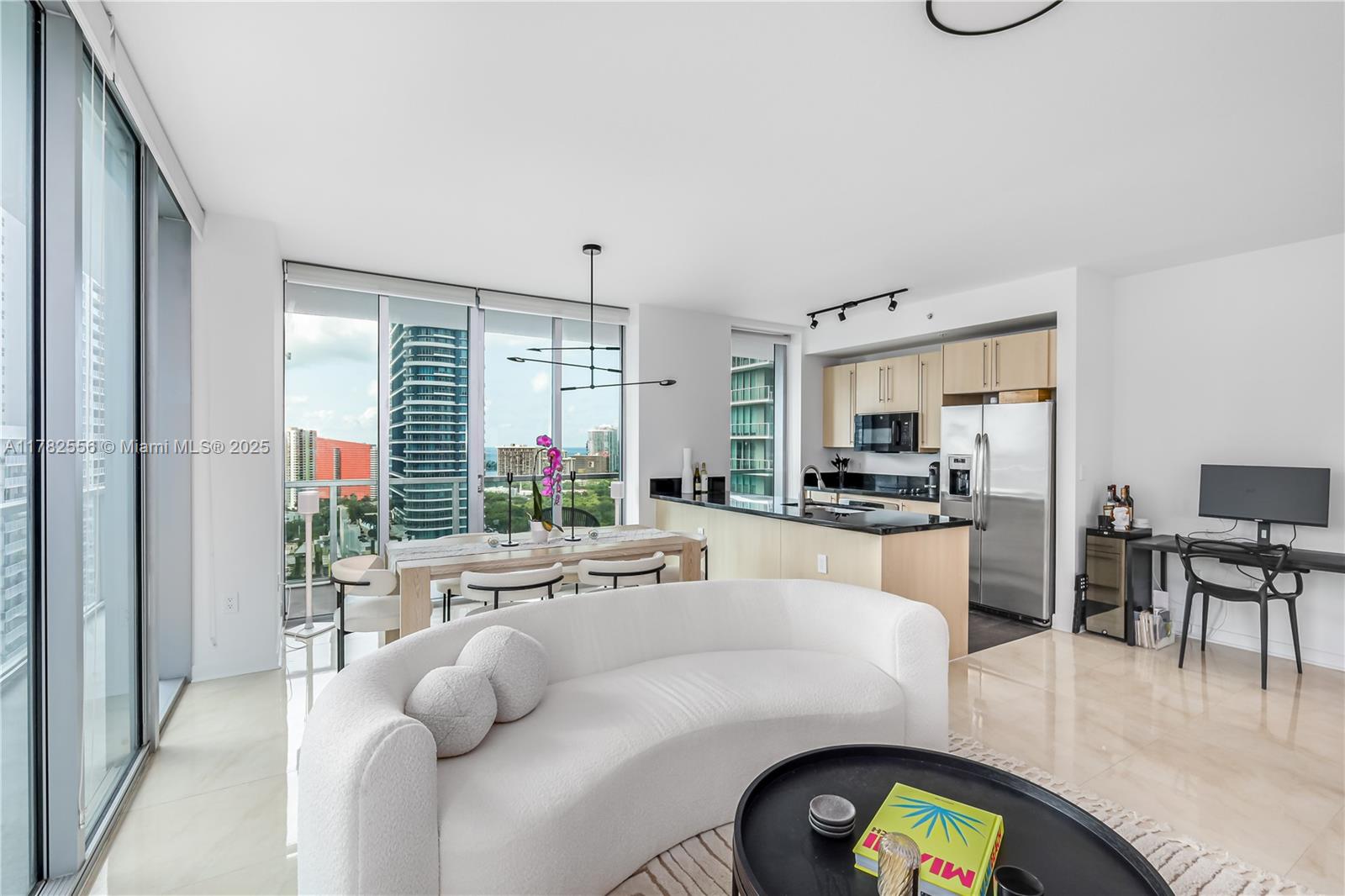 1111 SW 1st Ave Unit: 2719-N