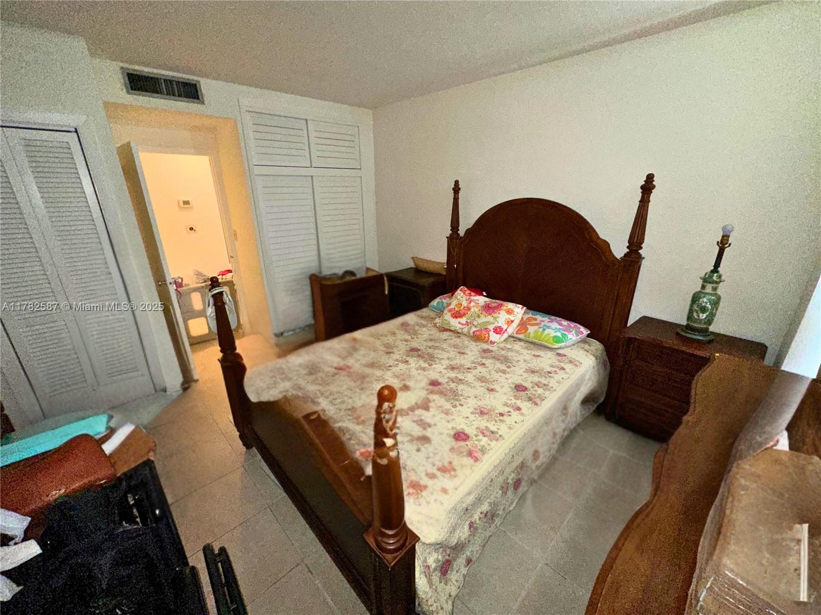 1408 Brickell Bay Dr # 1104, Miami Unit: 1104
