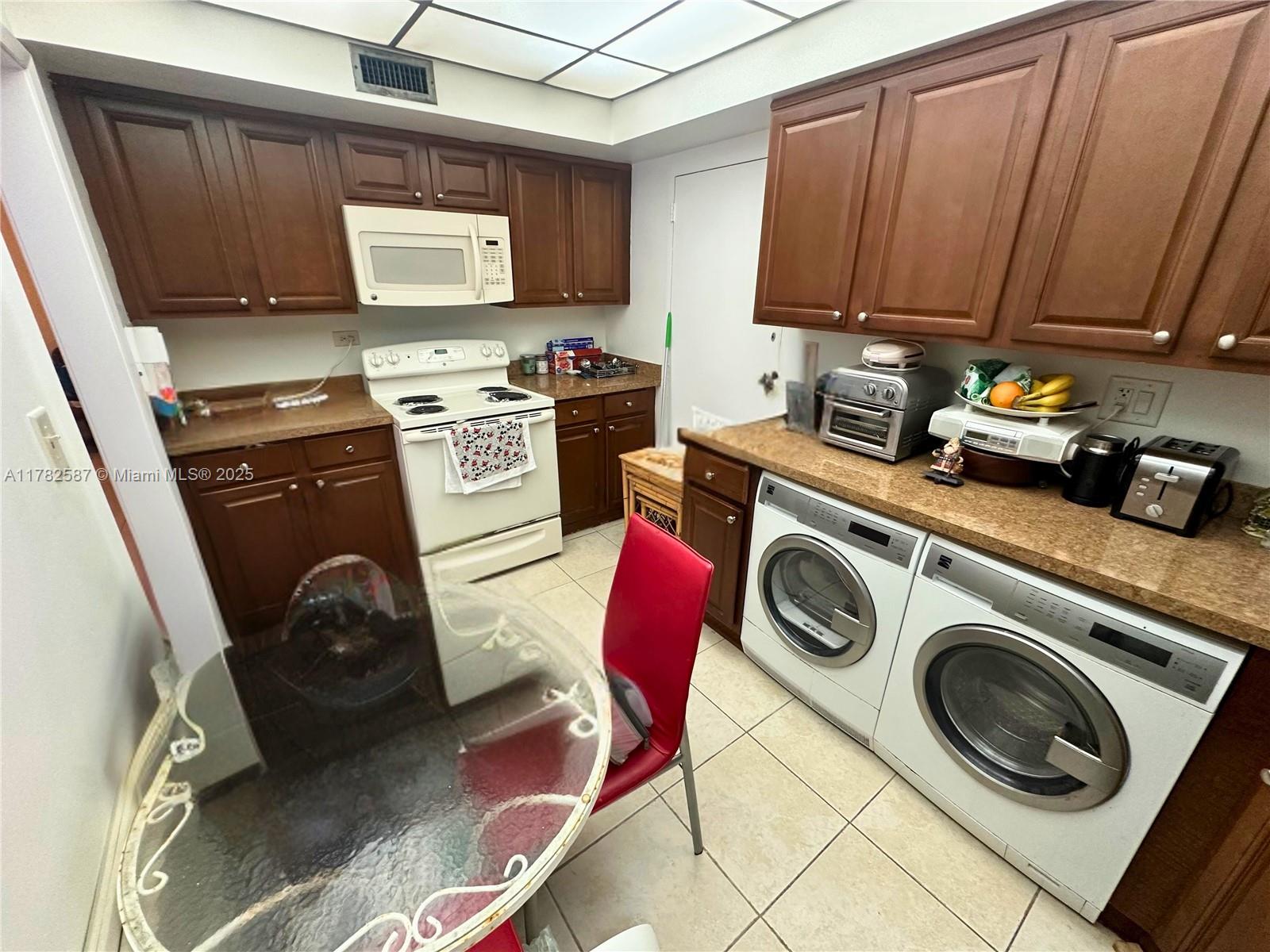 1408 Brickell Bay Dr # 1104, Miami Unit: 1104