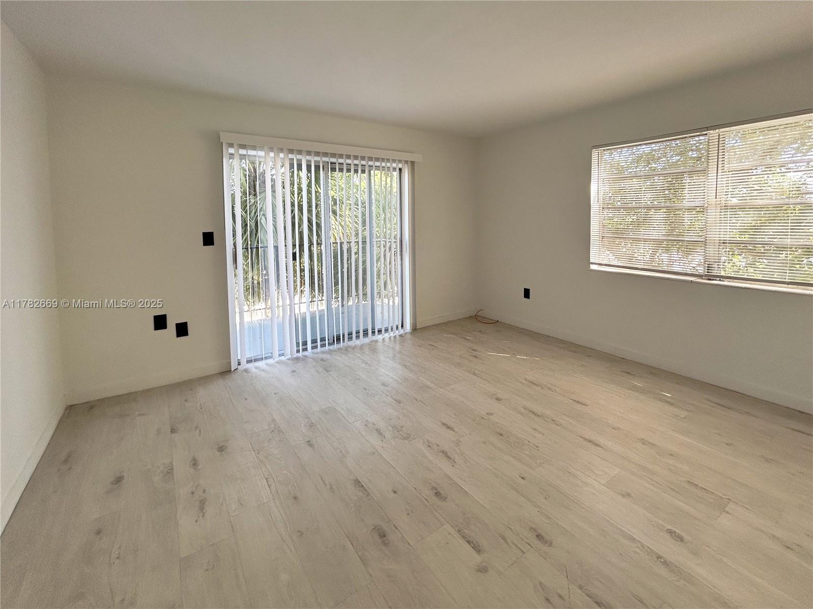 12215 W Dixie Hwy # 201