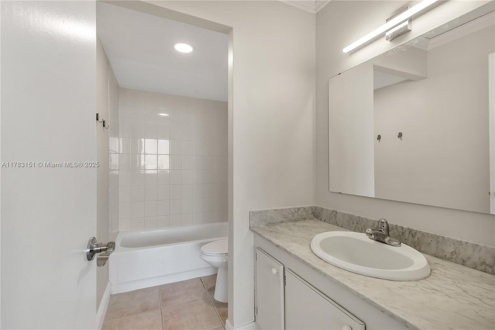 1300 NE Miami Gardens Dr Unit: 714E