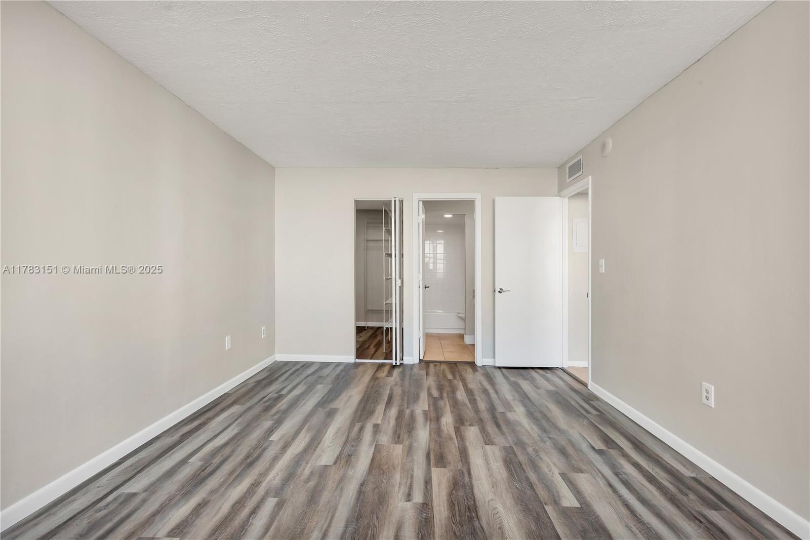 1300 NE Miami Gardens Dr Unit: 714E