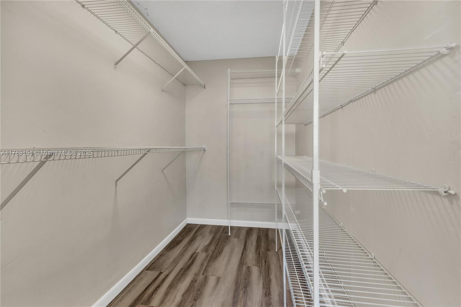 1300 NE Miami Gardens Dr Unit: 714E