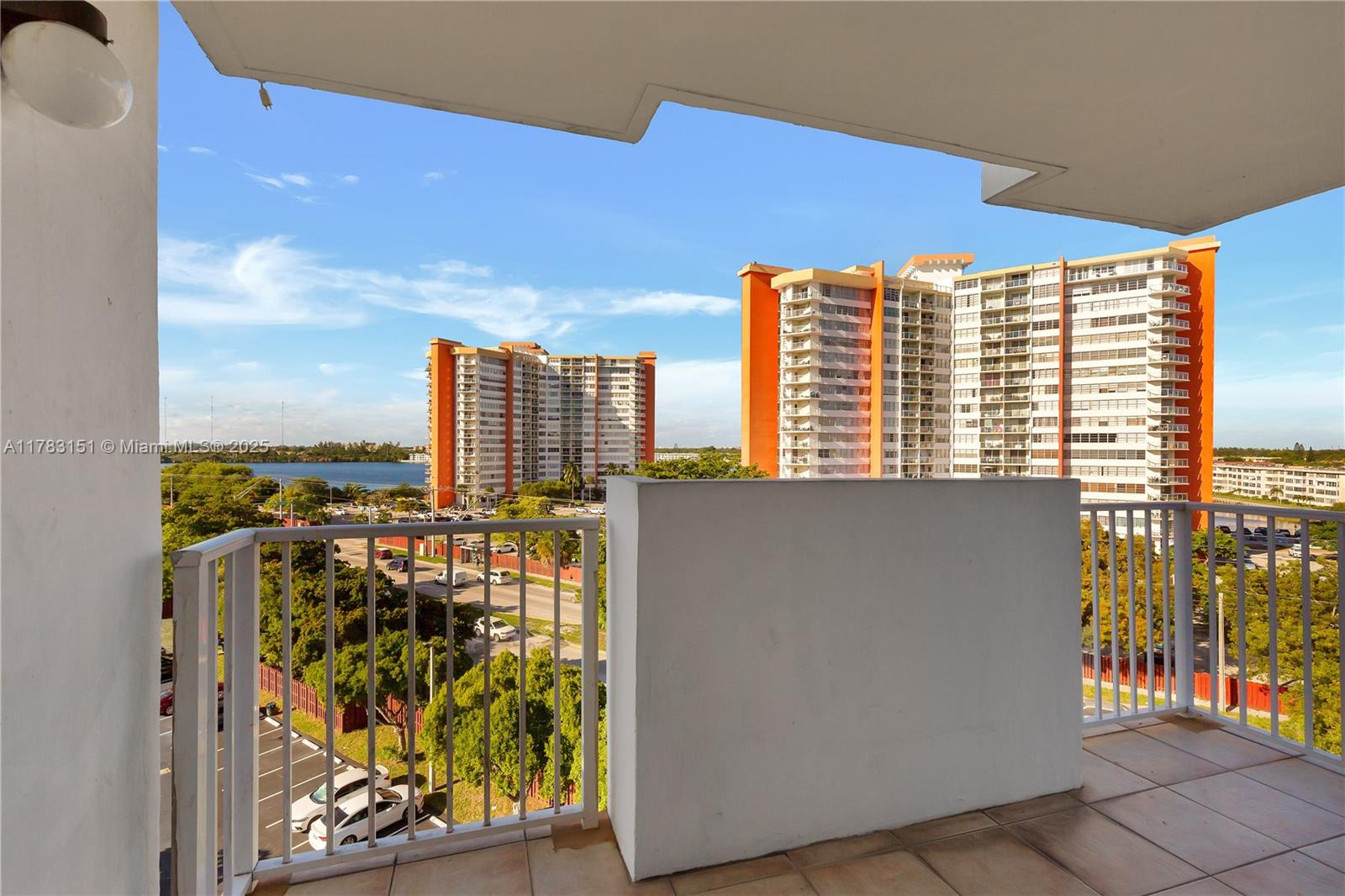 1300 NE Miami Gardens Dr Unit: 714E
