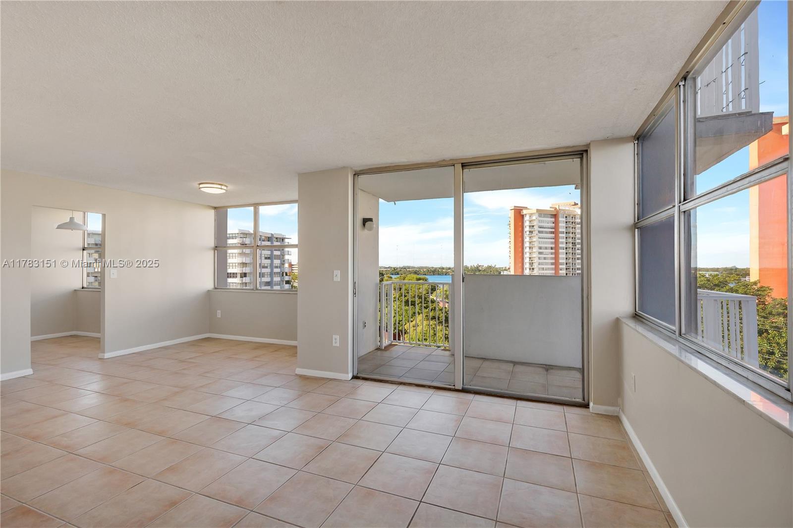 1300 NE Miami Gardens Dr Unit: 714E