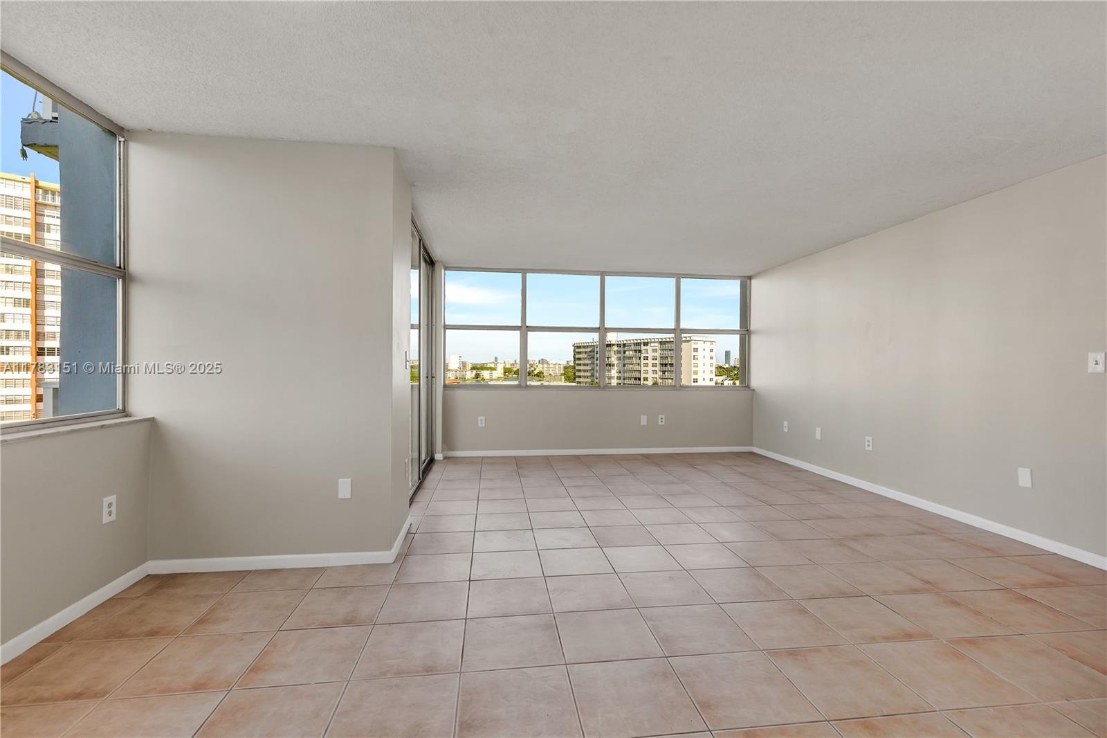 1300 NE Miami Gardens Dr Unit: 714E