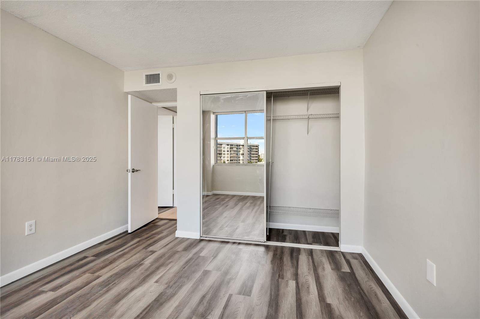 1300 NE Miami Gardens Dr Unit: 714E