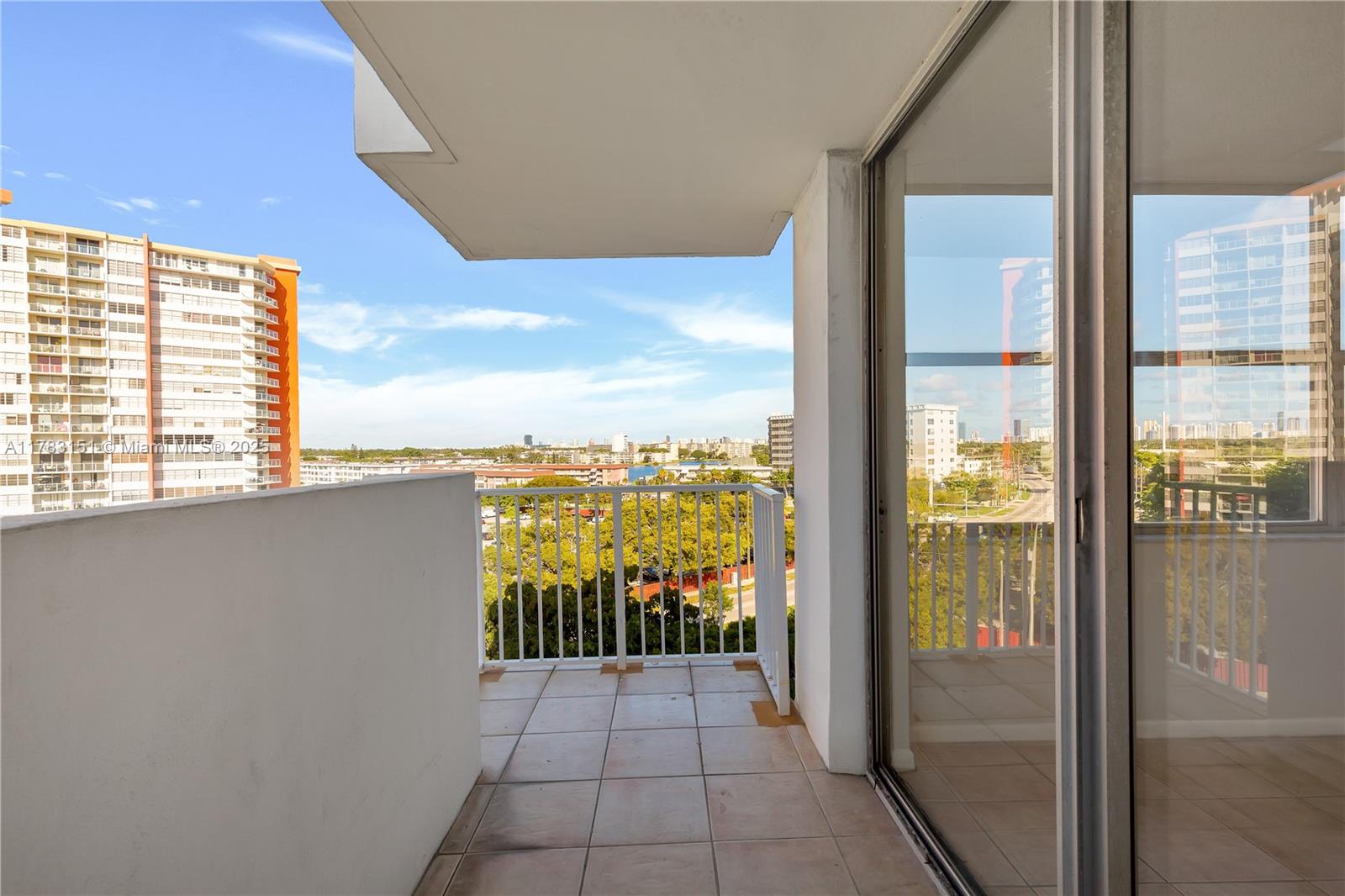 1300 NE Miami Gardens Dr Unit: 714E