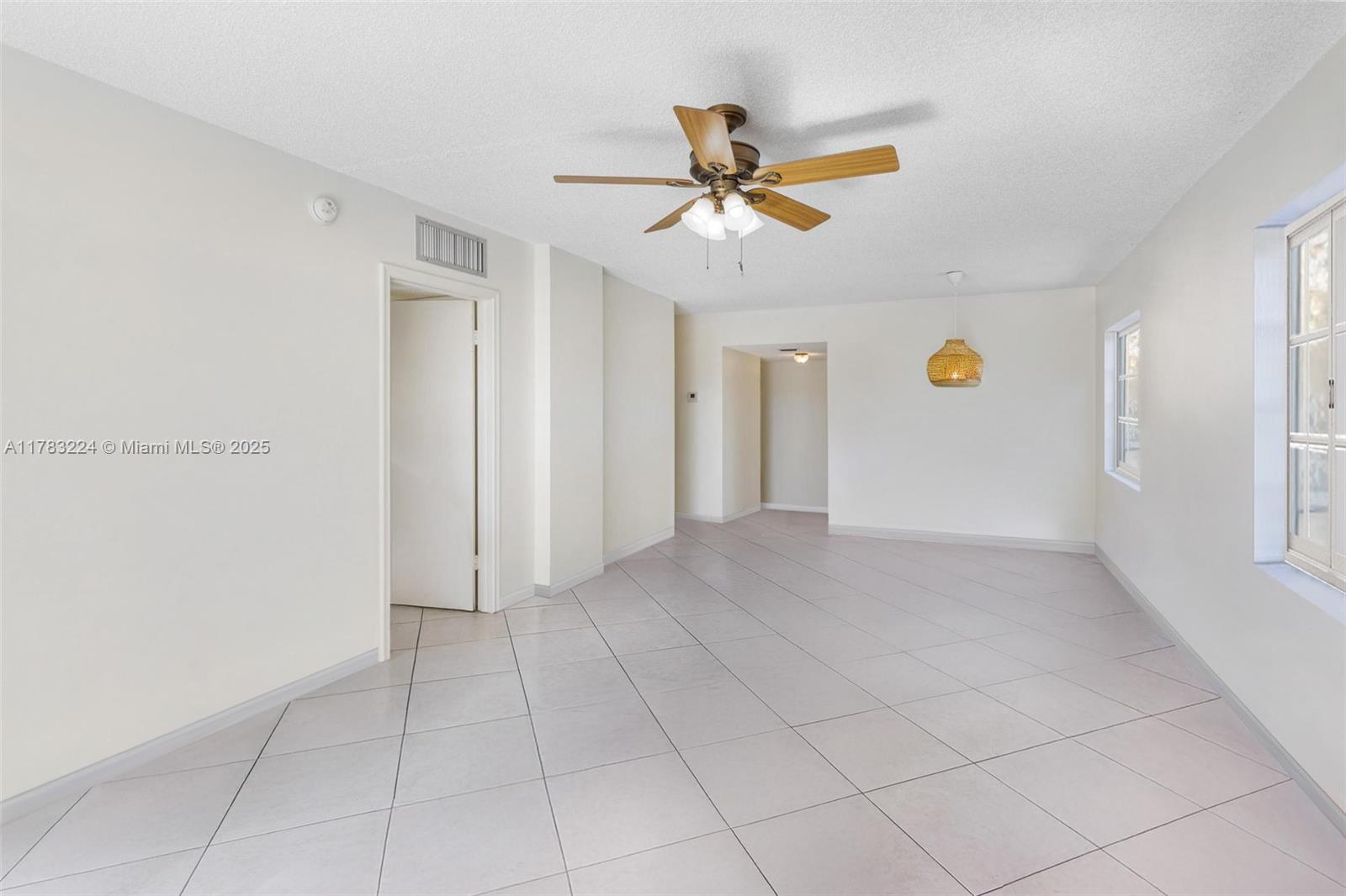 1701 Washington St # 304
