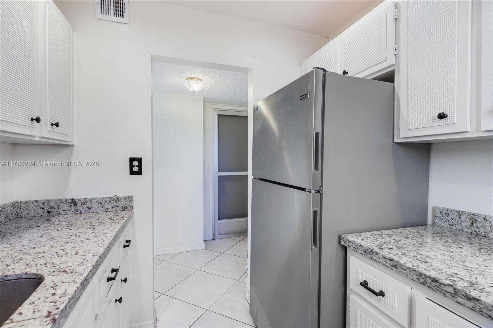 1701 Washington St # 304