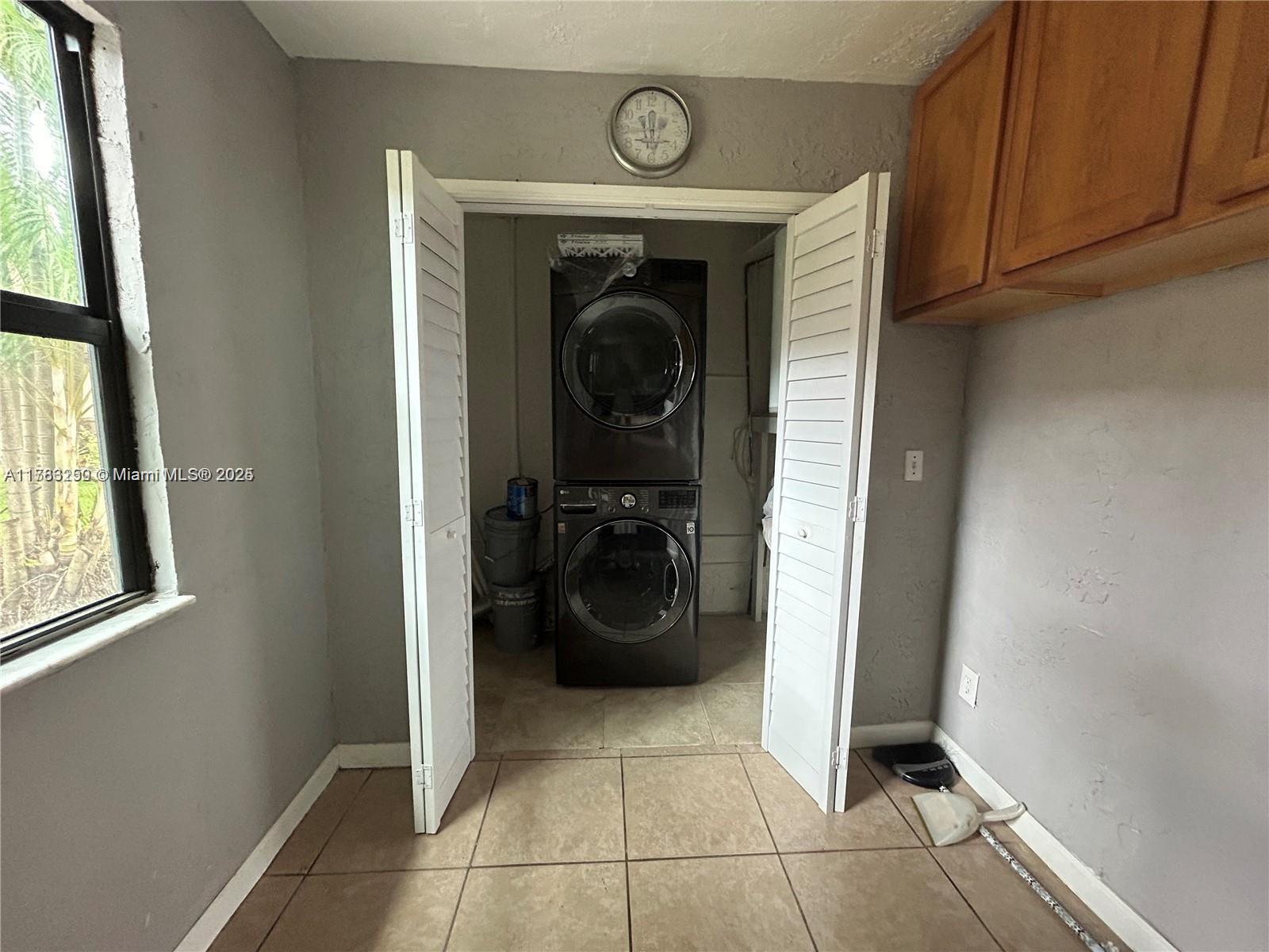 29 Madrid Ln # 9 Unit: 8-9