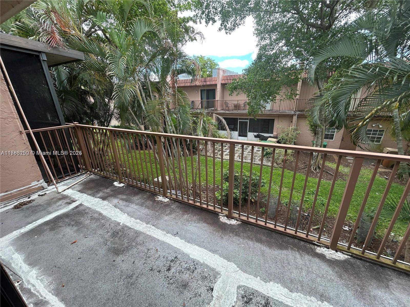 29 Madrid Ln # 9 Unit: 8-9