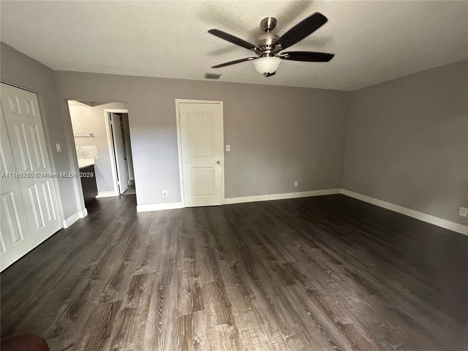 29 Madrid Ln # 9 Unit: 8-9
