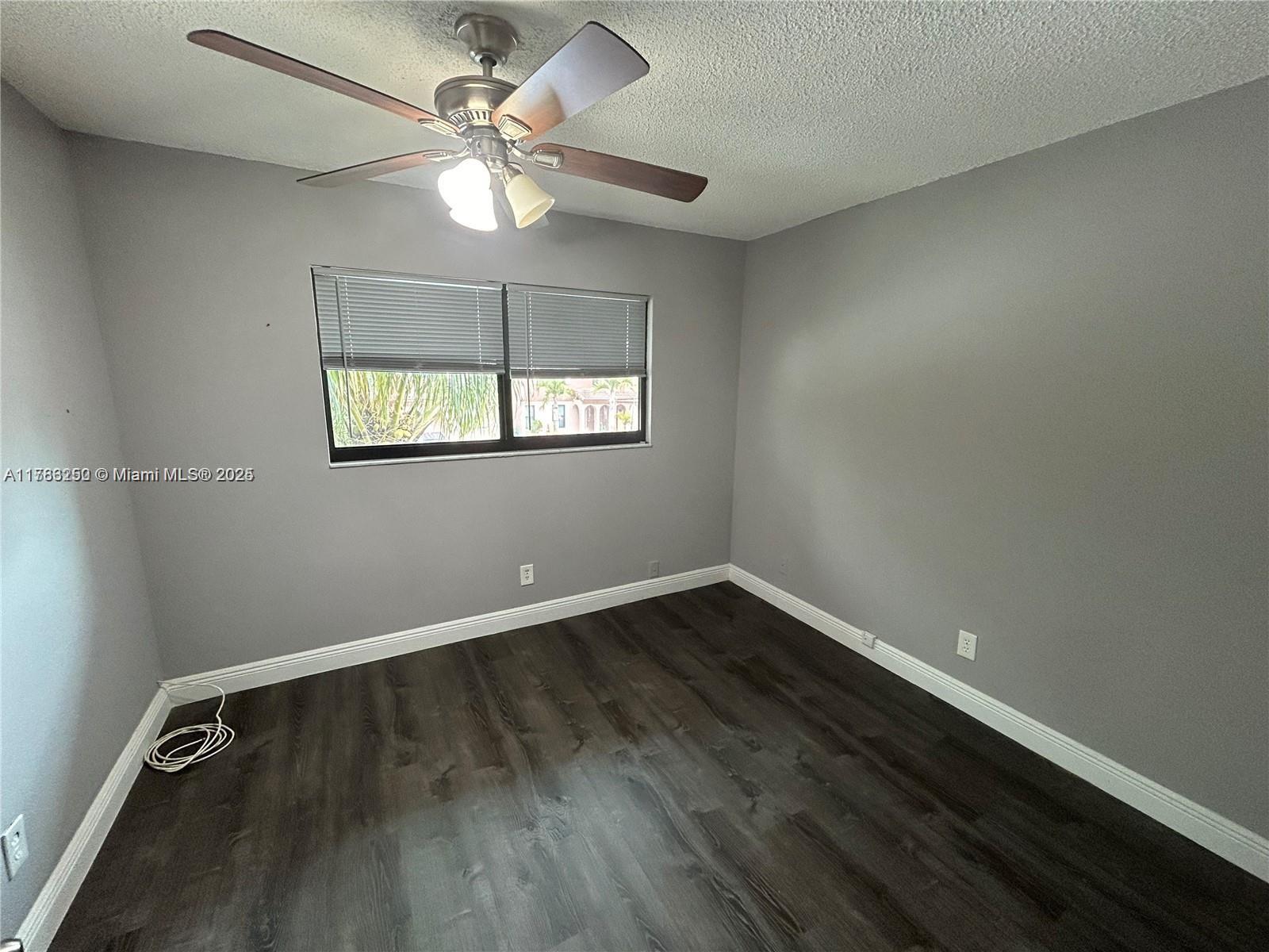 29 Madrid Ln # 9 Unit: 8-9