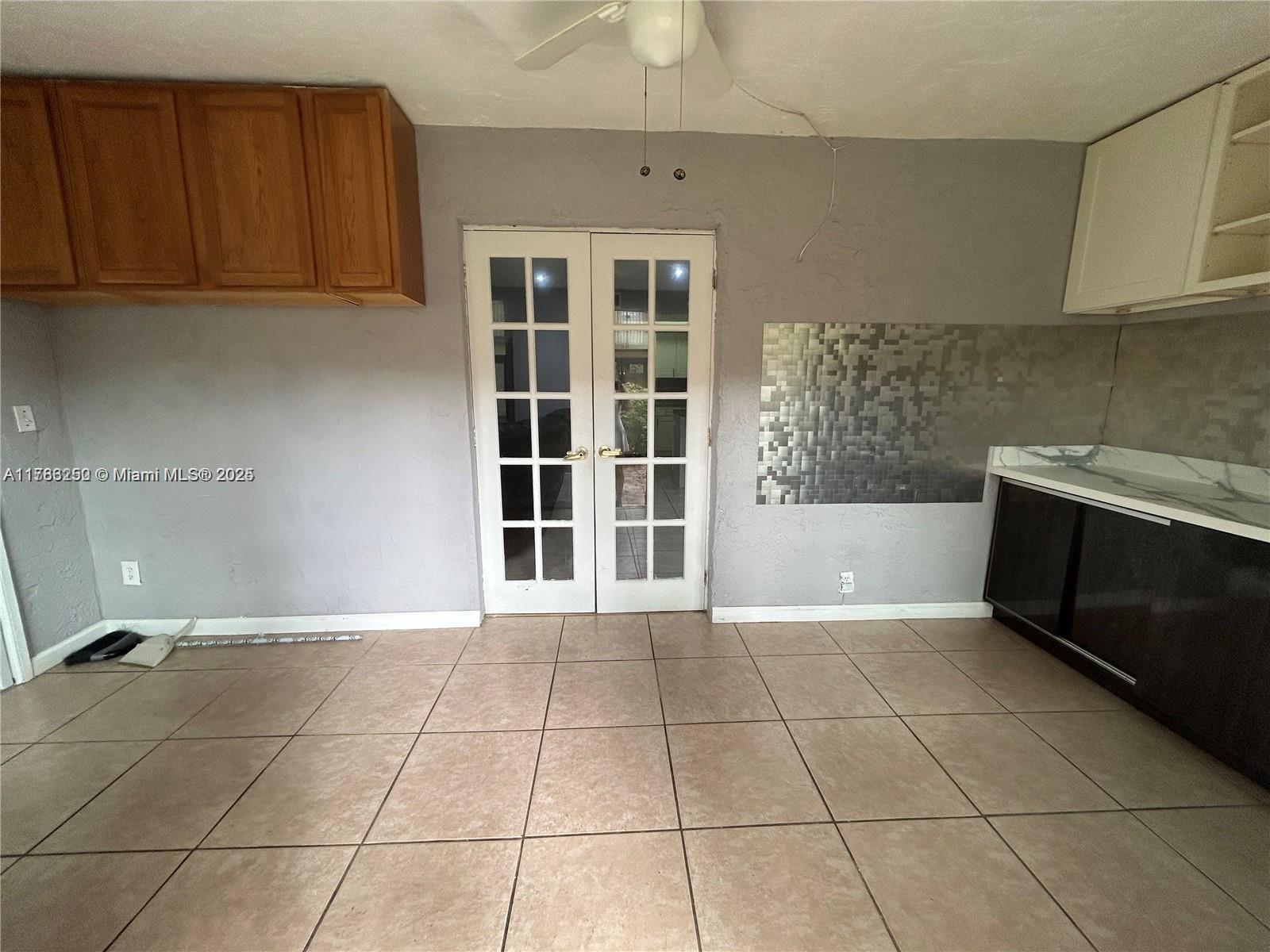 29 Madrid Ln # 9 Unit: 8-9