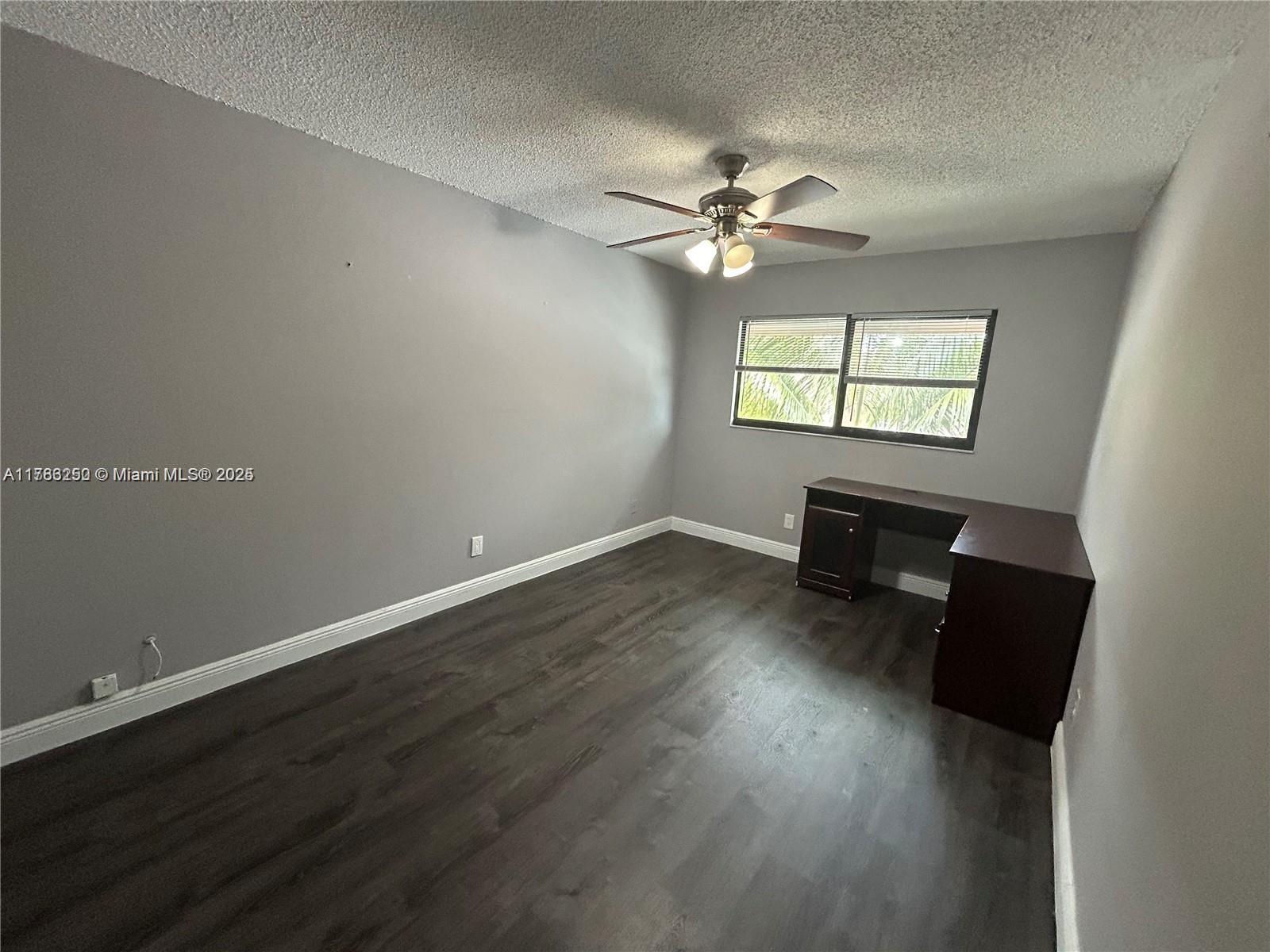 29 Madrid Ln # 9 Unit: 8-9