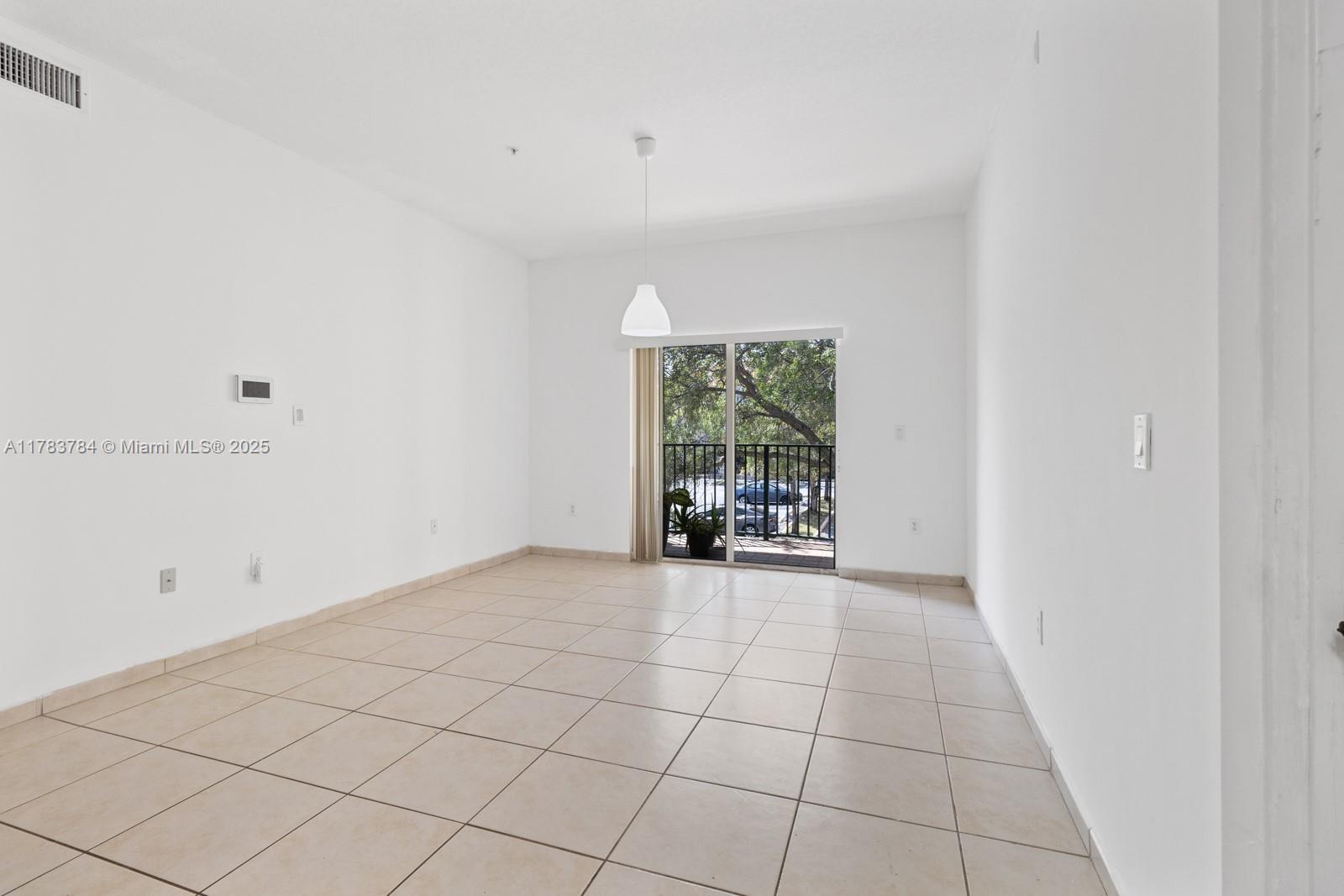 7360 NW 114th Ave # 207