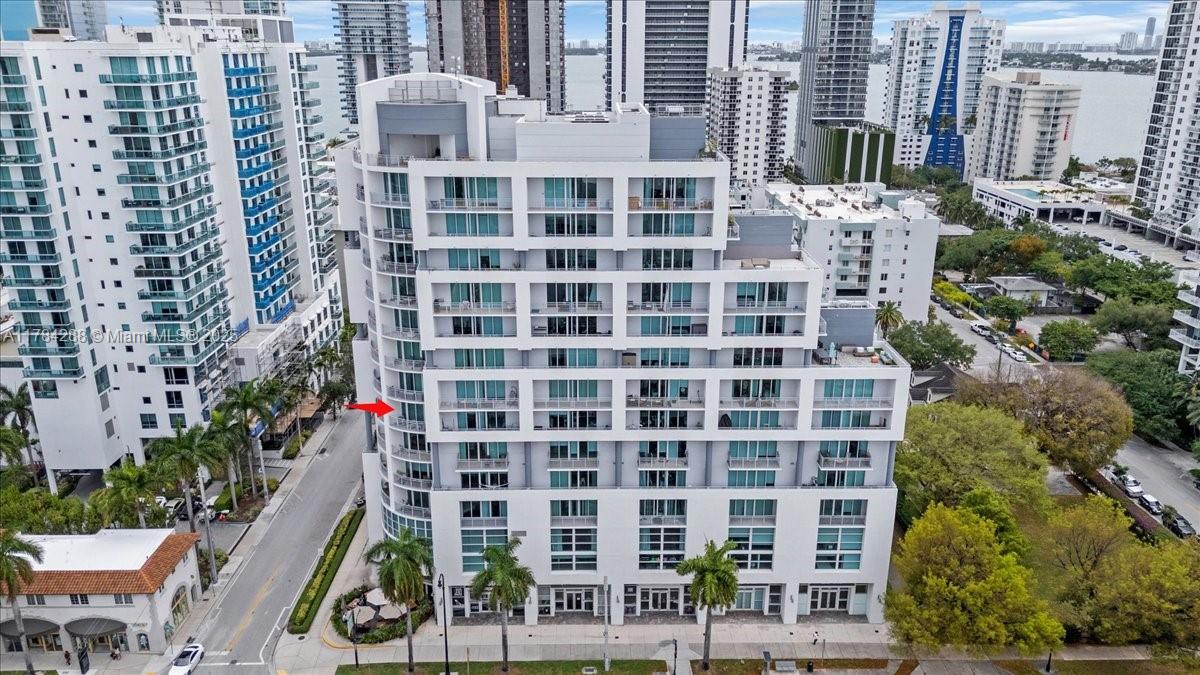 350 NE 24th St # 711