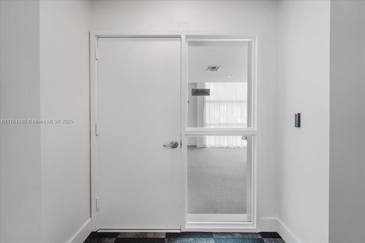 350 NE 24th St # 711