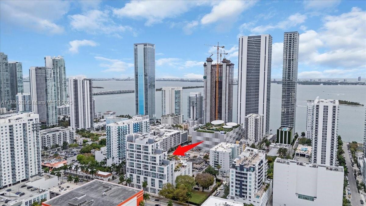 350 NE 24th St # 711