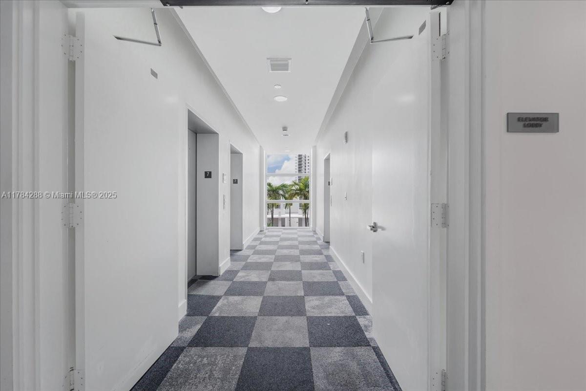 350 NE 24th St # 711