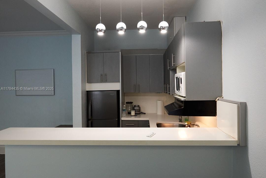 124 Mendoza Ave # 3