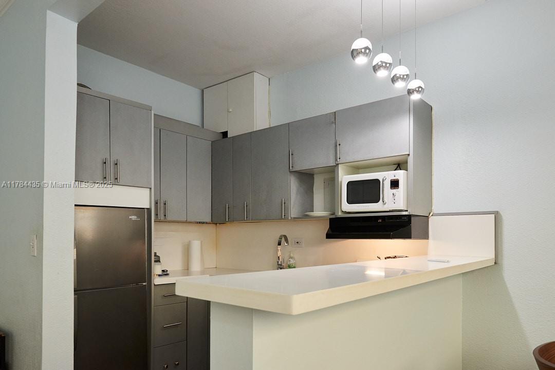 124 Mendoza Ave # 3