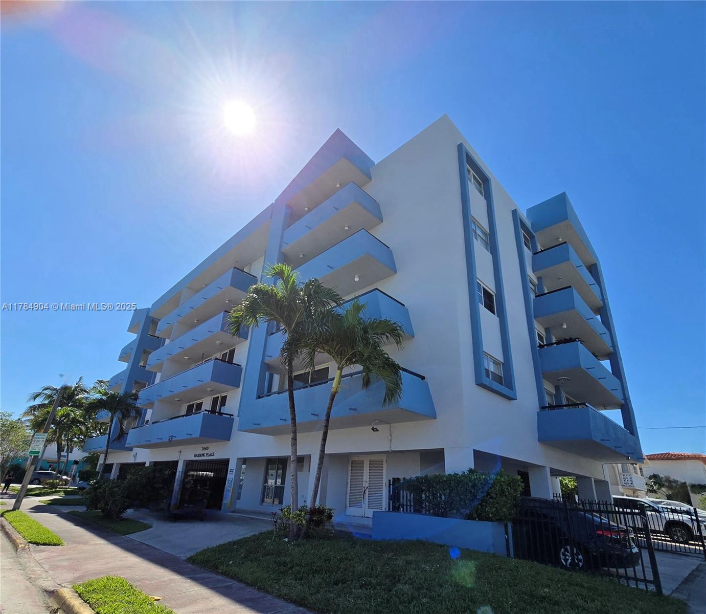 7440 Harding Ave # 403
