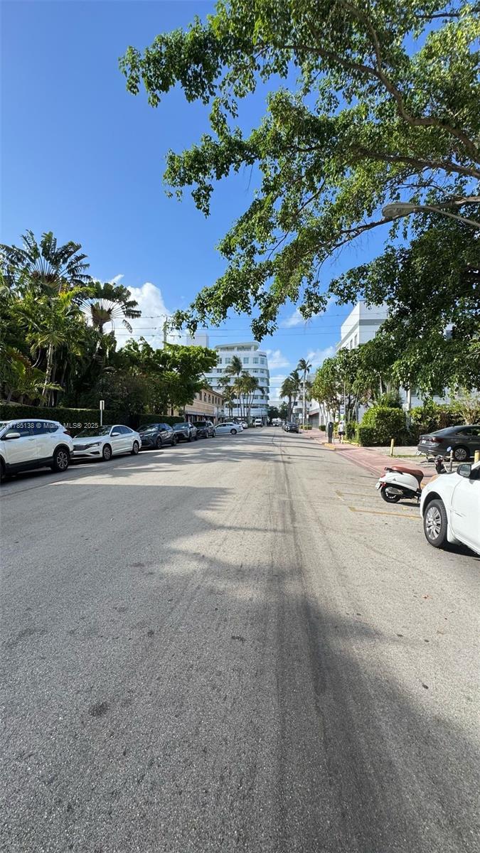 1614 Pennsylvania Ave # 1E