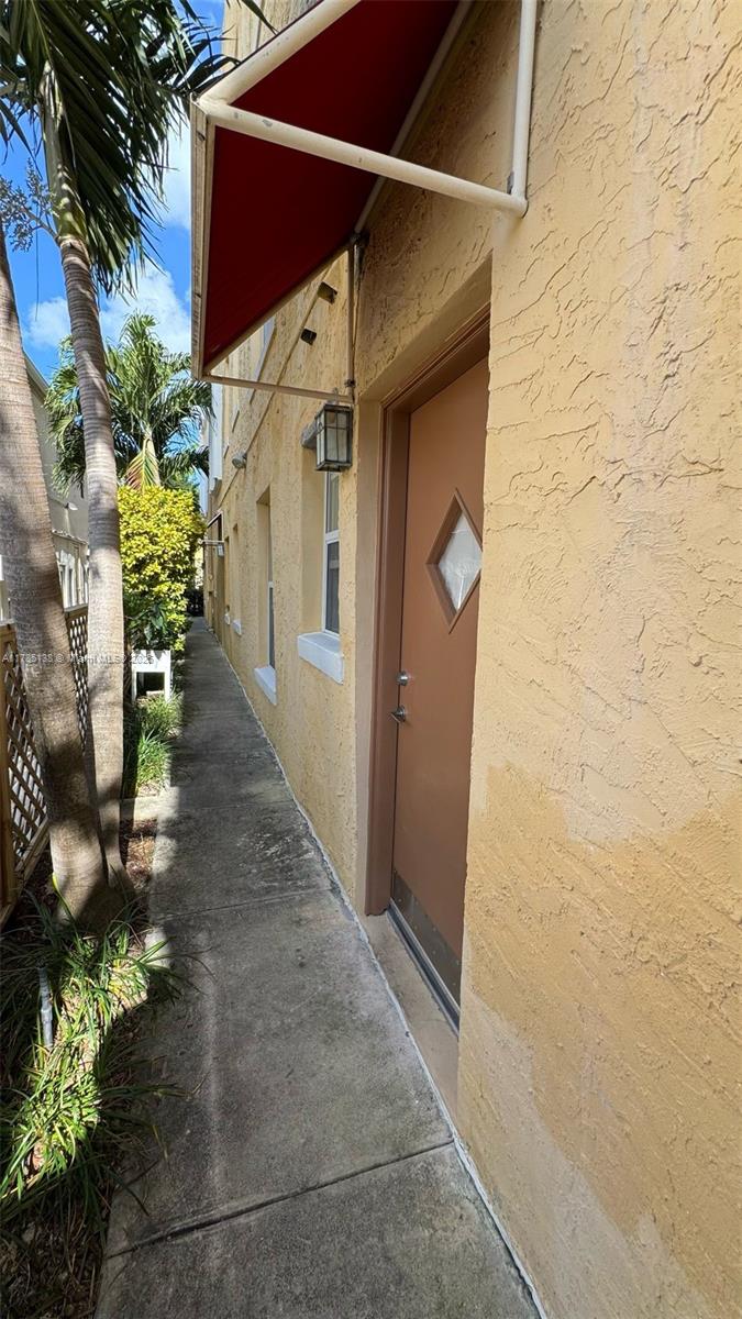 1614 Pennsylvania Ave # 1E