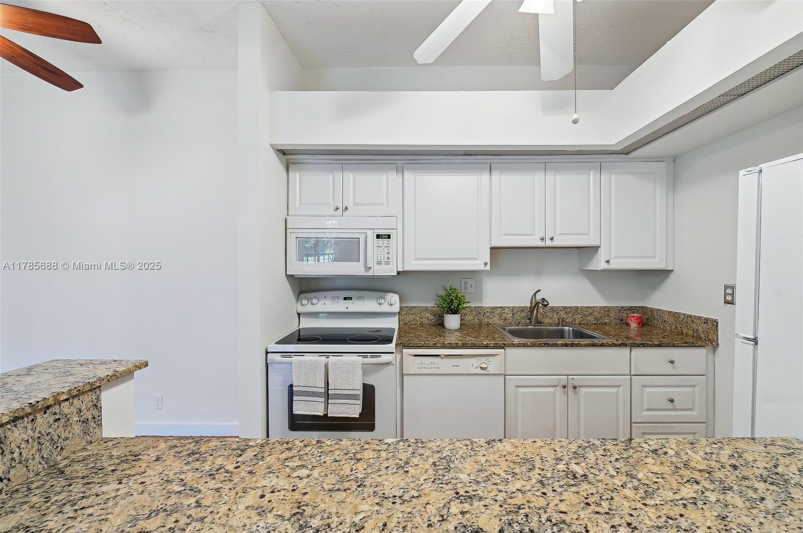 15492 Lakes Of Delray Blvd # 205