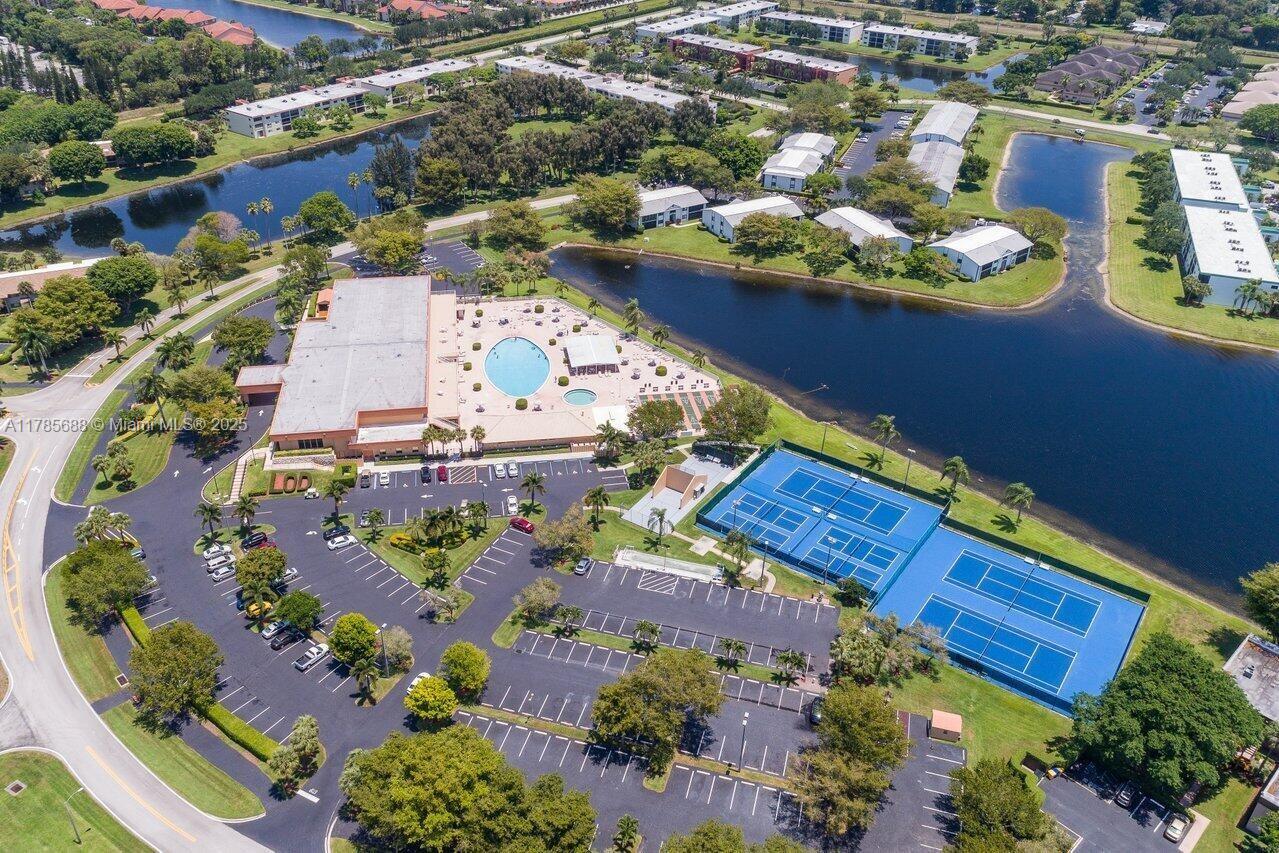 15492 Lakes Of Delray Blvd # 205