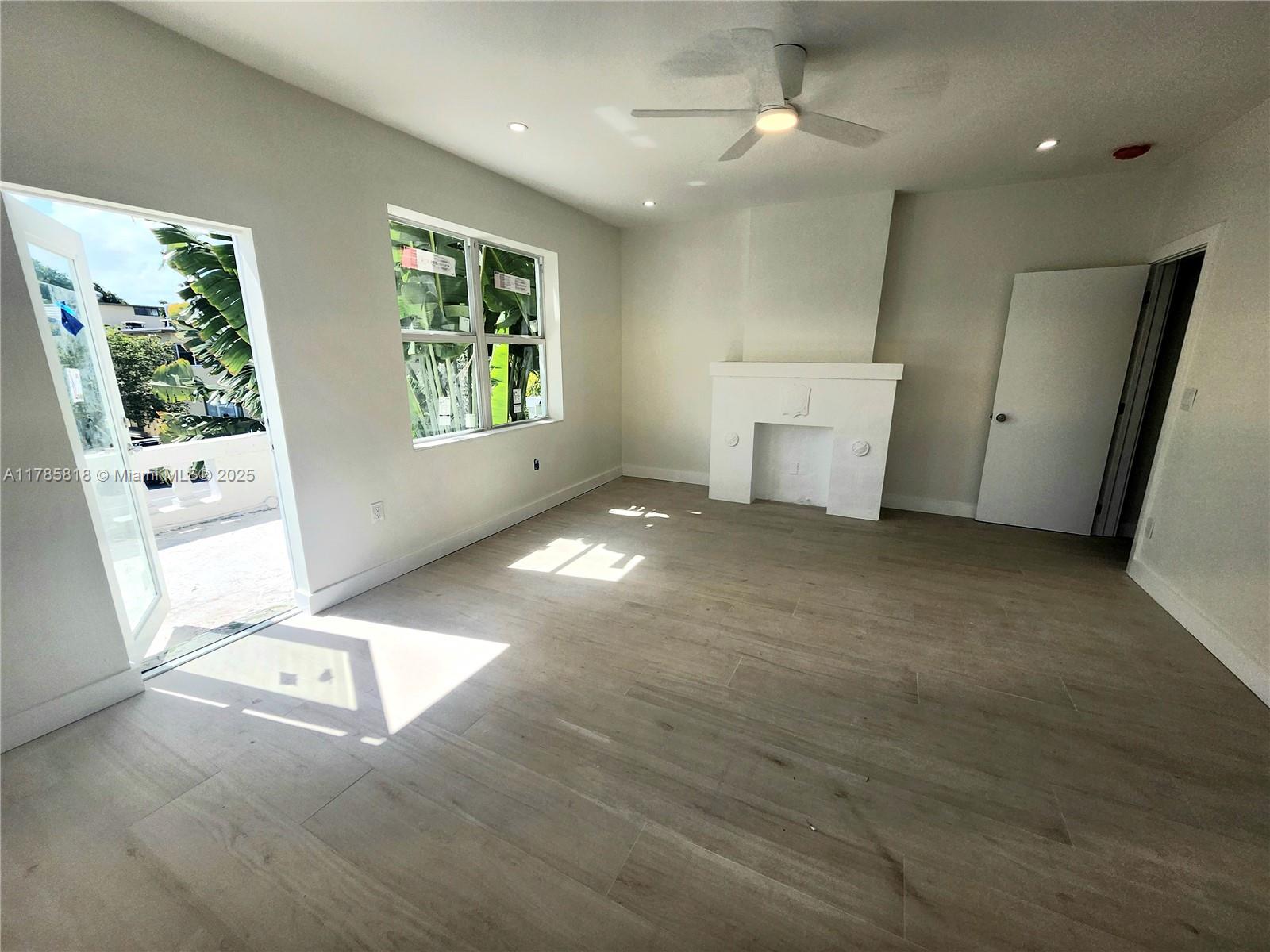1507 Meridian Ave # 3