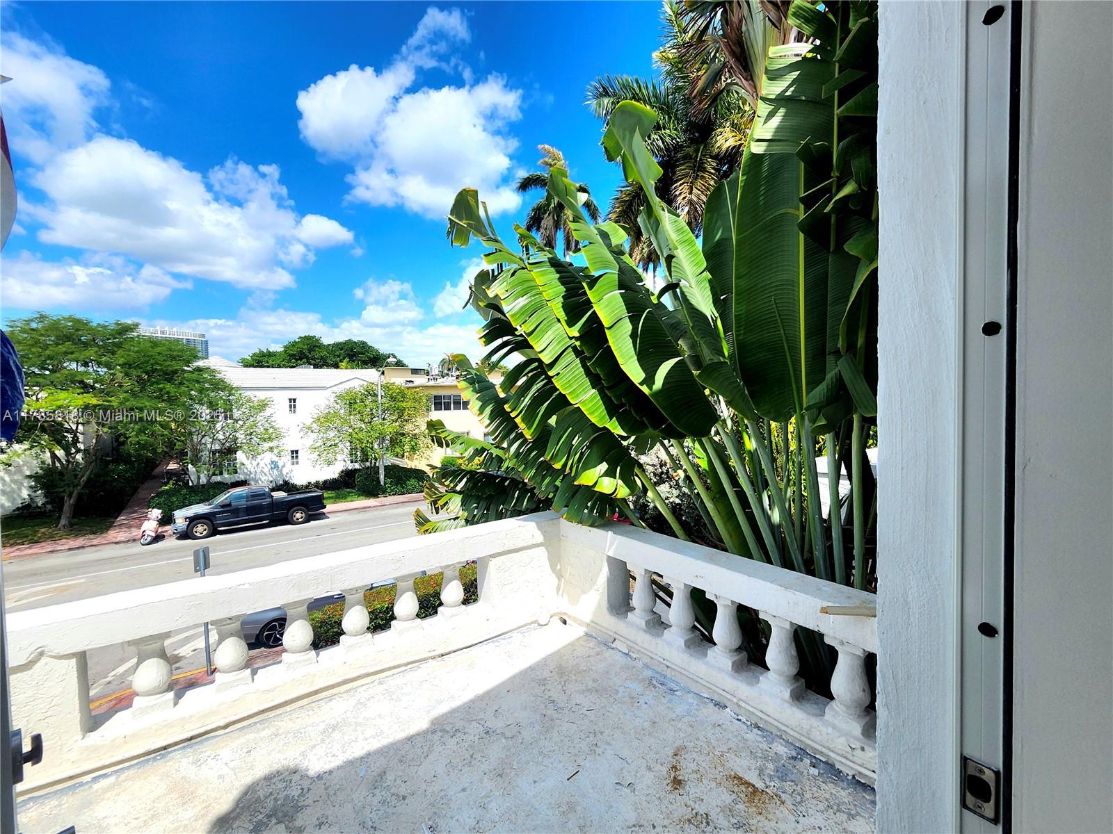 1507 Meridian Ave # 3