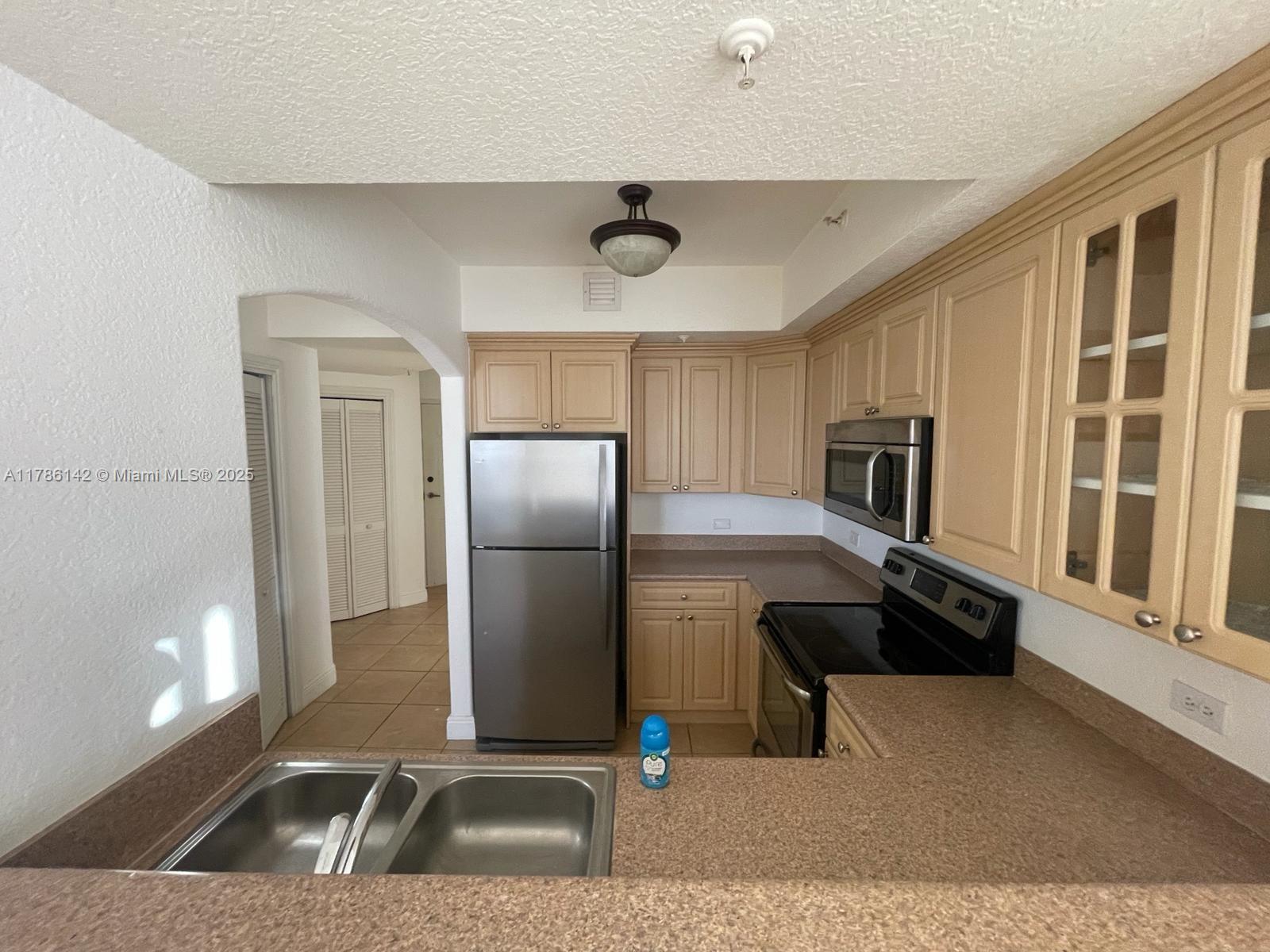 2301 SW 27 AV # 1506