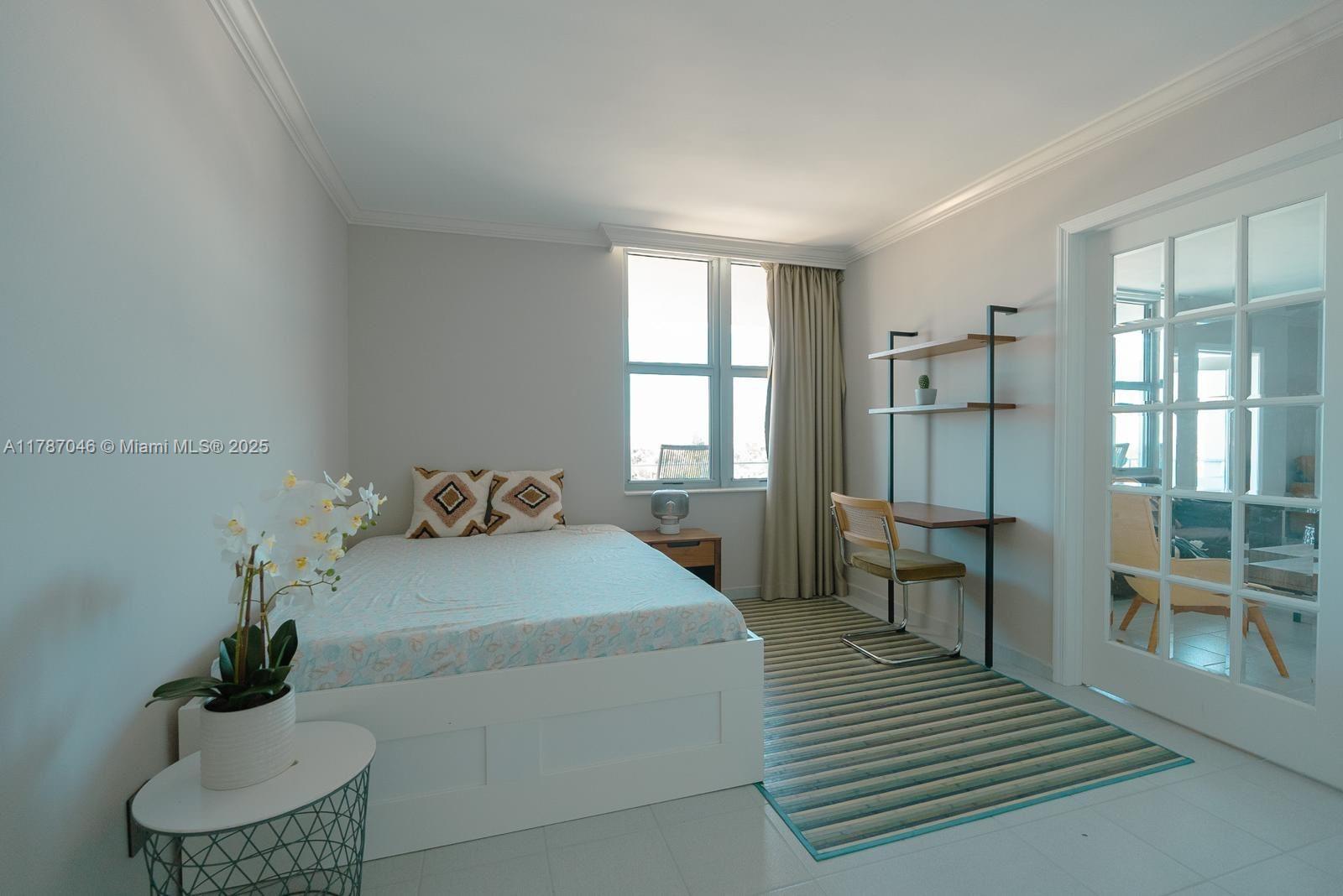9225 Collins Ave # 812