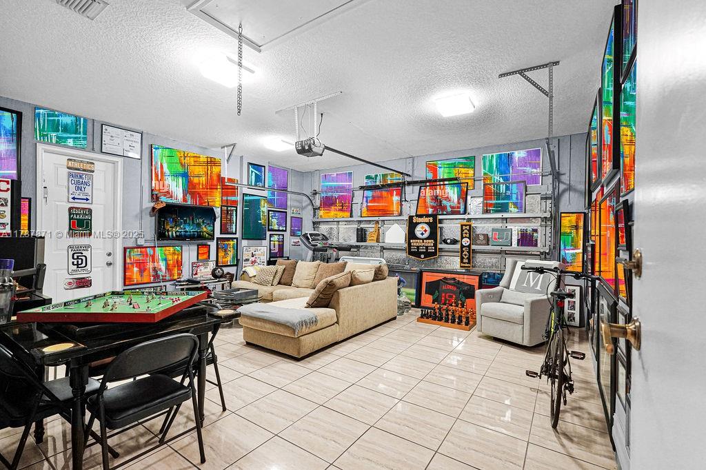 9980 NW 26th St