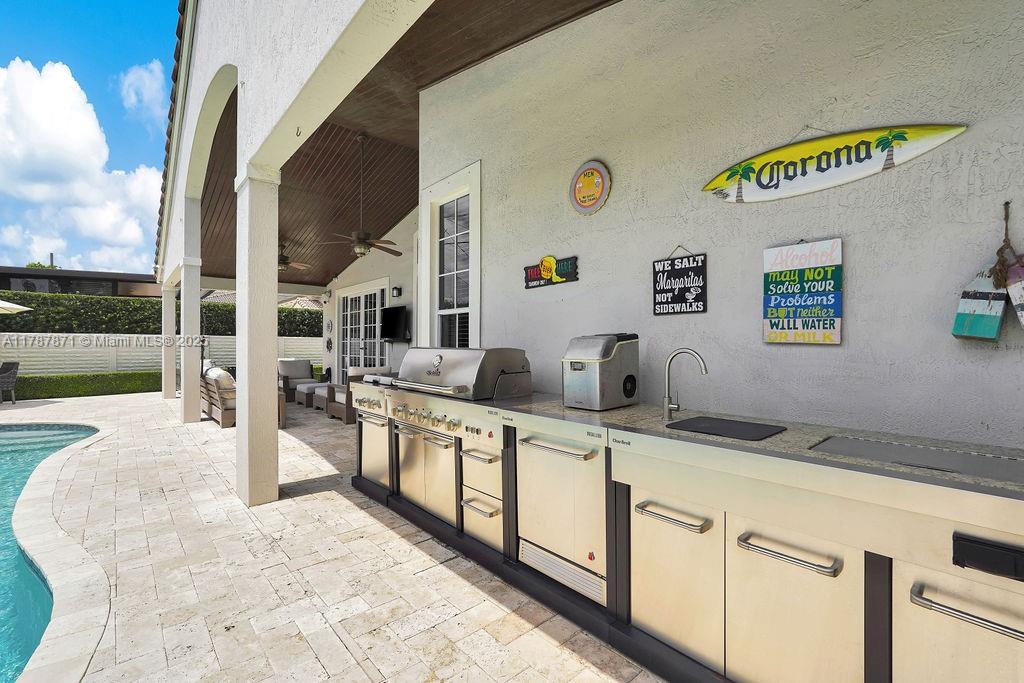 9980 NW 26th St