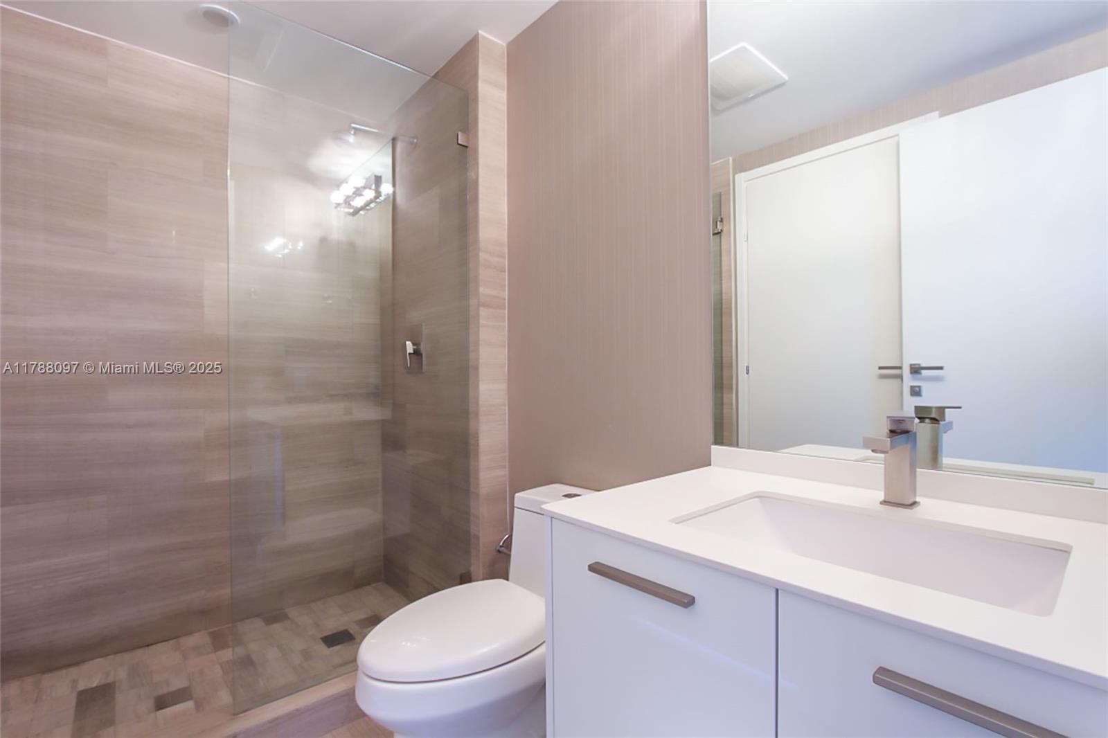 1300 Brickell Bay Dr # 3102