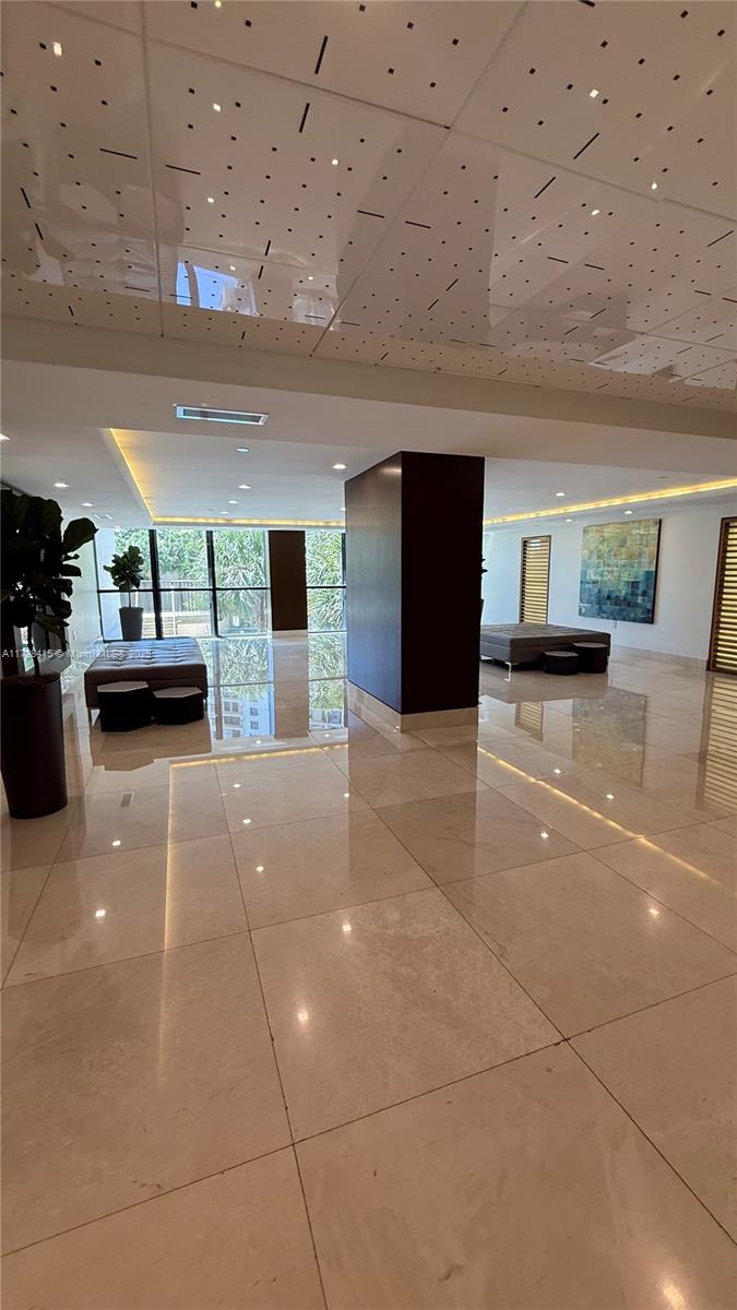 540 Brickell Key Dr # 1124