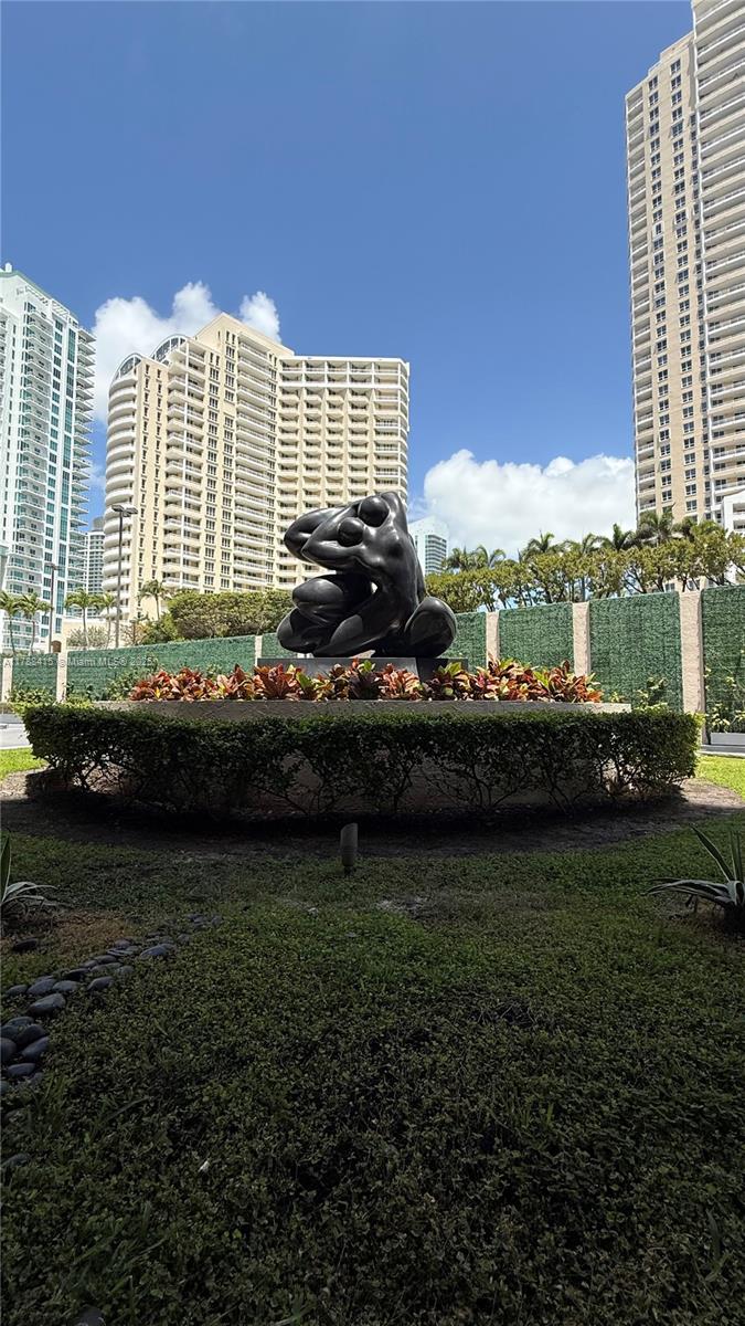 540 Brickell Key Dr # 1124