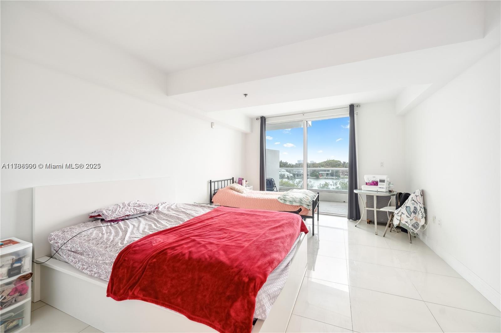 6362 Collins Ave # 312