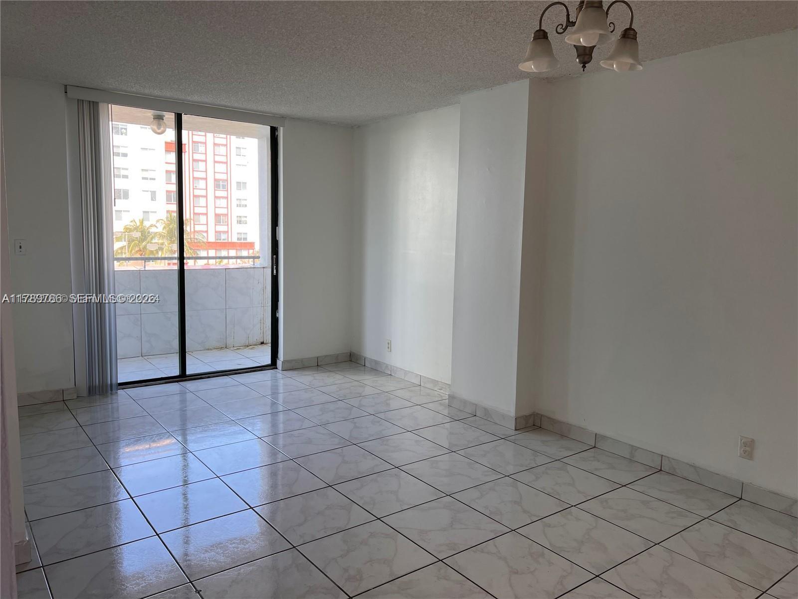 546 SW 1st St # 611