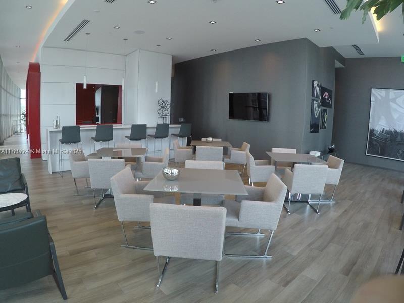1100 S Miami Ave Unit: 1405