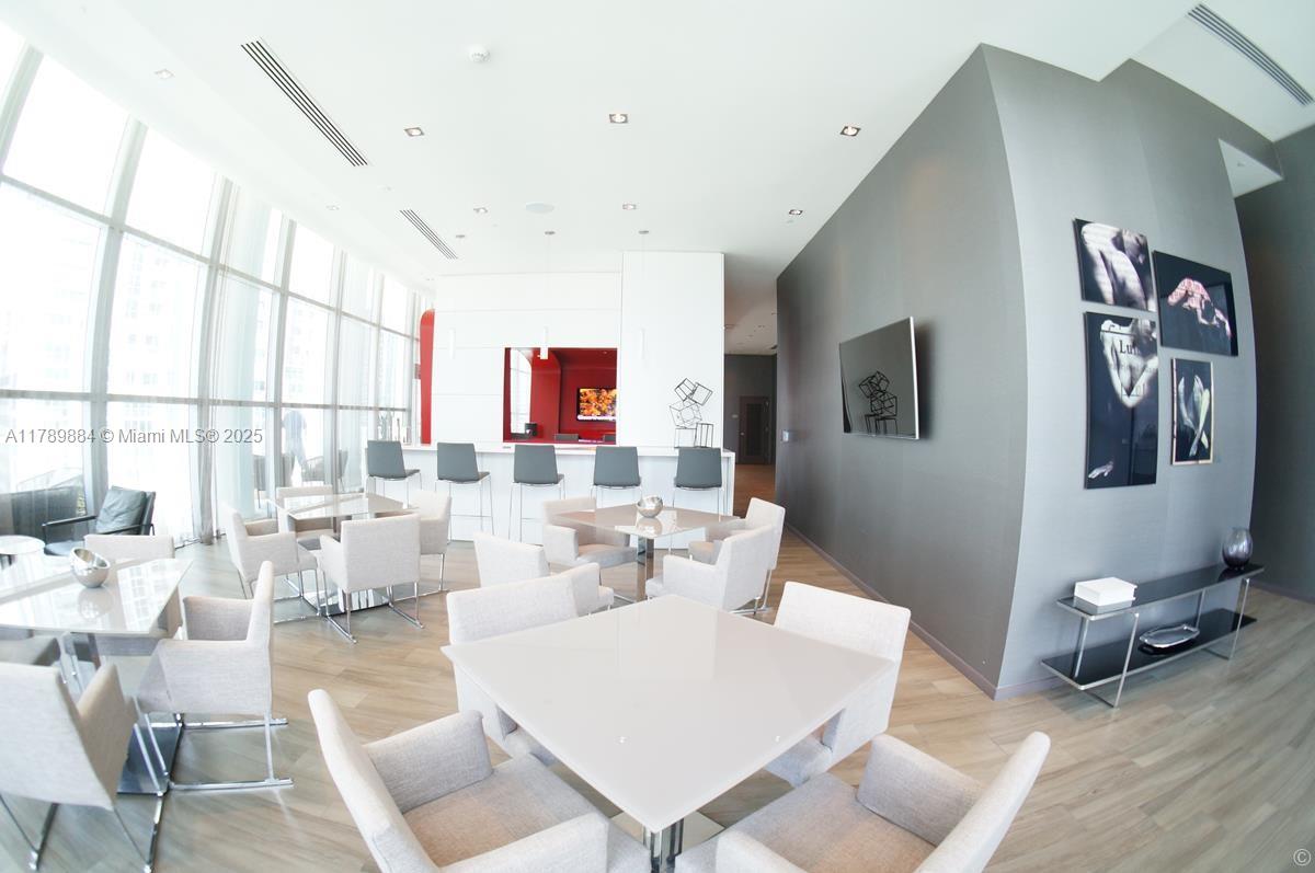 1100 S Miami Ave Unit: 1405